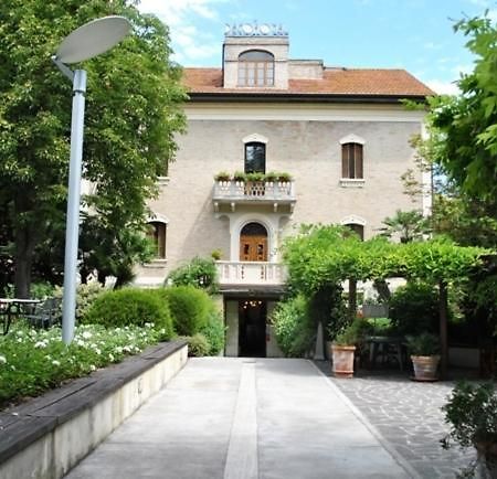 Deco Hotel Perugia Exterior photo